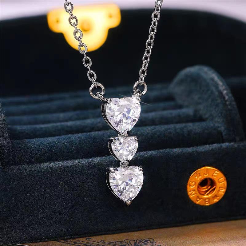 Korean Luxury Diamond Heart Necklace - Versatile Clavicle Pendant for Women