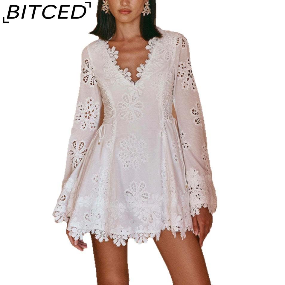 BITCED Women s Long-Sleeve Lace-Trimmed V-Neck Fitted Short Dress XL белый