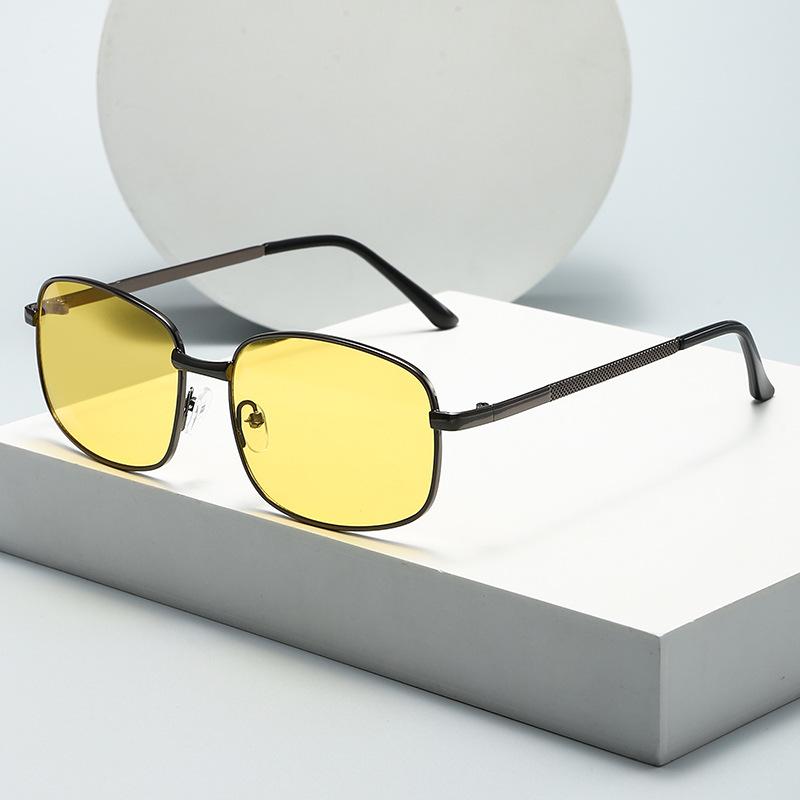 Metal Frame UV Resistant Sunglasses UV400 Color Changing Dual-use Sun Glasses Male and Female Drivers' Night Vision Goggles