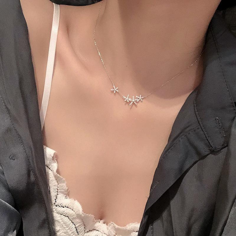 S925 Sterling Silver Flower Necklace for Women: Elegant, Simple, Girly Style with a Unique Design