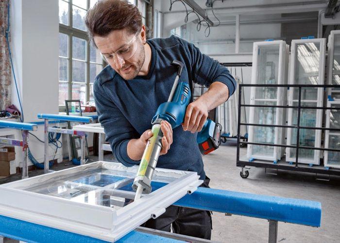 Pistolet à mastic 18v gcg 18v-310 (sans batterie ni chargeur) - bosch - 06019c4100