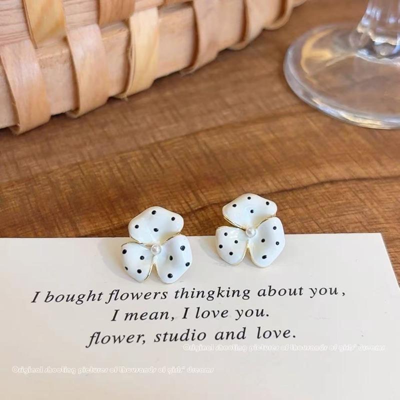 Korean Style Cream White Flower Drop Earrings For Women