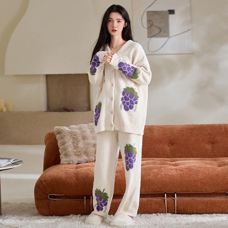 Half Fleece Pajamas Women'S Autumn And Winter Models, Winter Fleece Thickened Warm Coral Fleece Loungewear Strawberry Set