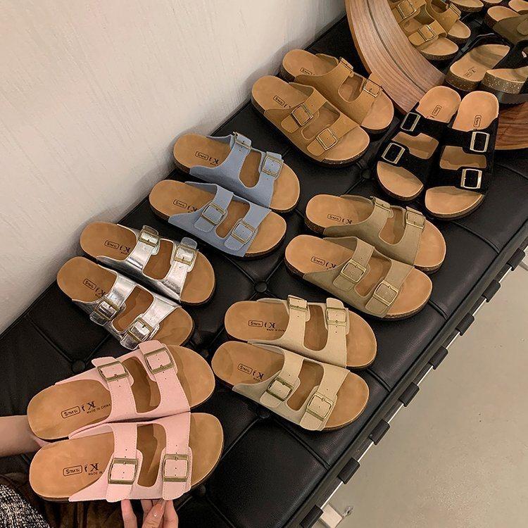 Vêtements d'extérieur été polyvalents chaussures pour femmes mode célébrité Internet chaussures de plage bord de mer claquettes plates décontractées de vacances vêtements d'extérieur