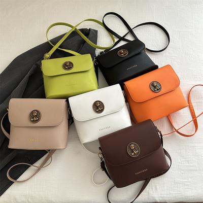 Einfache Kleine Quadratische Tasche Neue Mode Trendig Lässig und Modisch Einfarbige Umhängetasche Koreanische Version Damen Umhängetasche Trendig