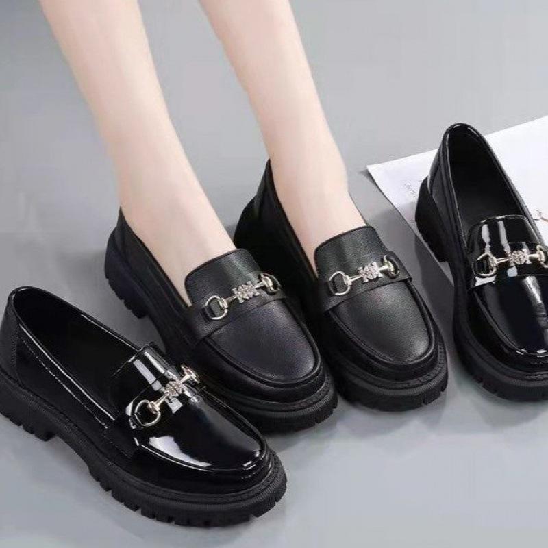 Loafers 2025 New Leather Shoes Women's Spring British Style Versatile Single Shoes Patent Leather Soft Sole Cover Foot Pedal