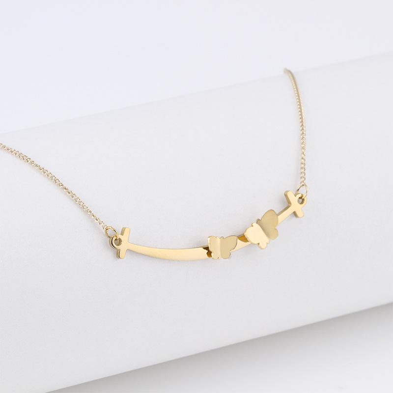 Exquisite High-End Smiley Face Butterfly Clavicle Necklace - Stainless Steel