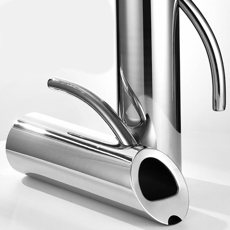 Ergonomic Handle Stainless Steel Pitcher for Bartenders Ice Cold Freeze Water Pot Kettles for Commercial Bar Essential