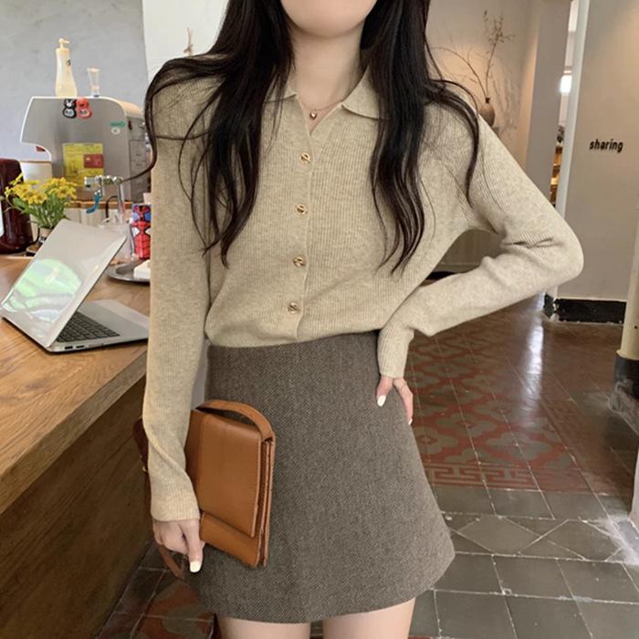 Women's Polo Neck Button-Down Cardigan: Elegant Autumn/Winter Knit Sweater, Ribbed Long-Sleeve Top for a Gentle, Sophisticated Look