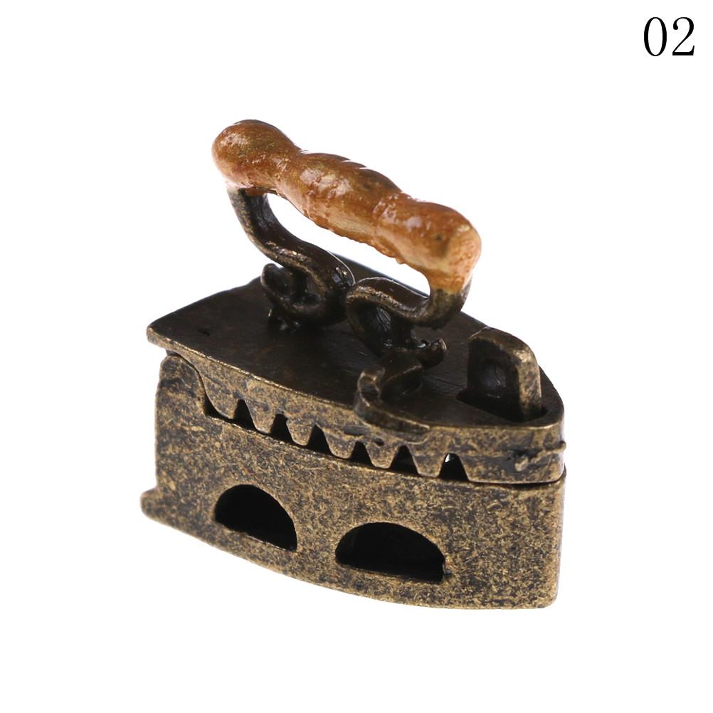 1:12 Scale Dollhouse Vintage Miniature Old Sewing Iron Clothes Model Tool Room Furniture Toys Doll House Accessories