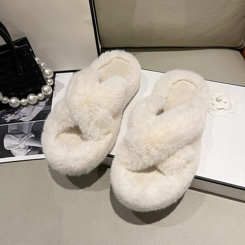 New Korean version of cute plush slippers women's 2025 winter wear warm thick bottom home indoor plush slippers