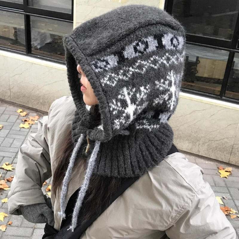 

Шерстяная балаклава с узором «Снежинка Жаппер» в стиле Fair Isle ivory