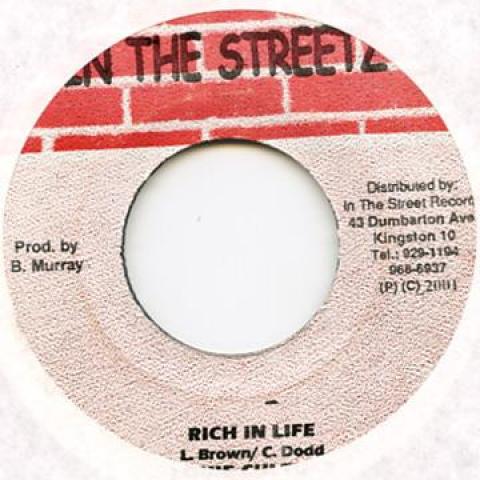 

7-дюймовая пластинка LOUIE CULTURE - Rich In Life In The Streetz 2001 Ямайка Регги, Ска и Даб