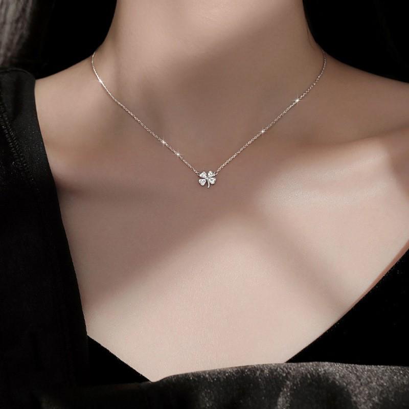 Women's Four-Leaf Clover Full Diamond Pendant Necklace - Trendy Live Stream Influencer Fashion Jewelry