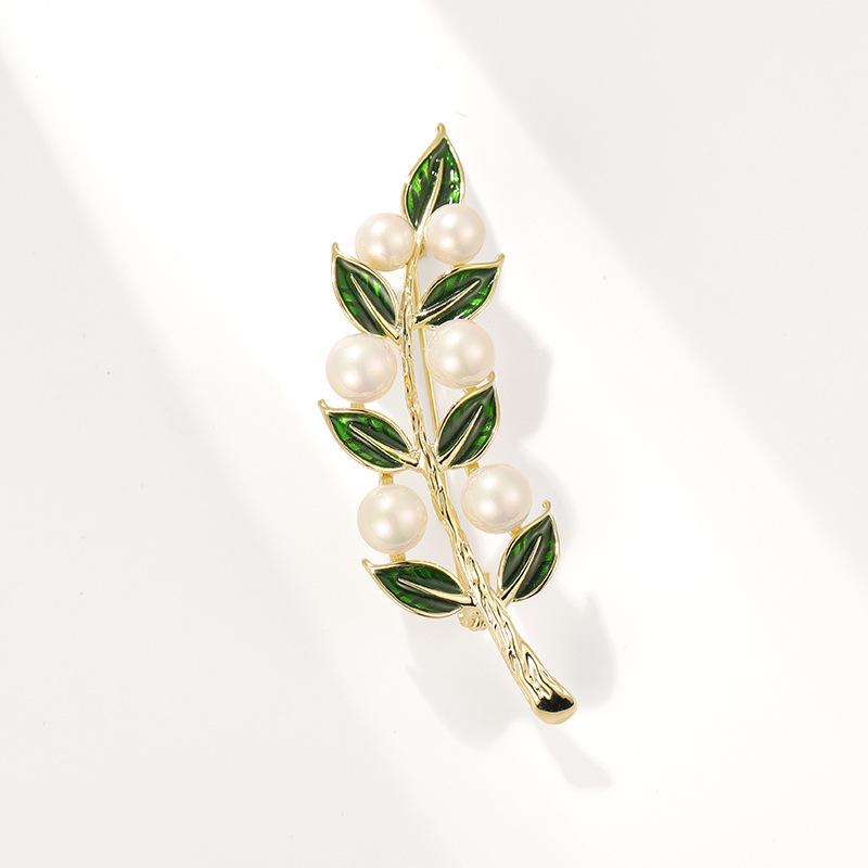 Bo Xin Yun Elegant Pearl Leaf Brooch - Korean Style Accessory Pin