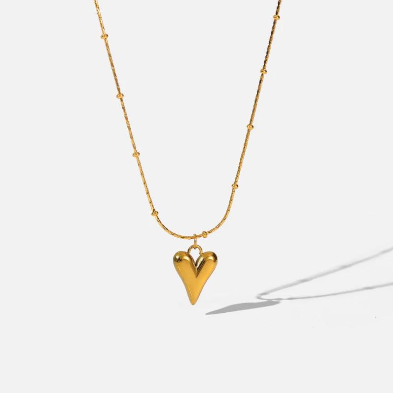 Love Necklace For Women In Summer, Light Luxury Niche Collarbone Chain, Simple Temperament, High-End Neck Chain Accessory