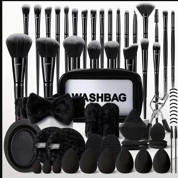Set Regalo Pennelli Trucco Personalizzato 70 Pezzi, Kit di Pulizia, Beauty Case, Fascia per Capelli, Cinturino da Polso, Spugnetta, Piegaciglia,