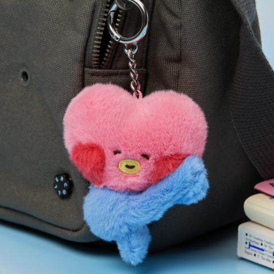 

BT21 mini minini Hug Me Magnet Doll Key Ring TATA