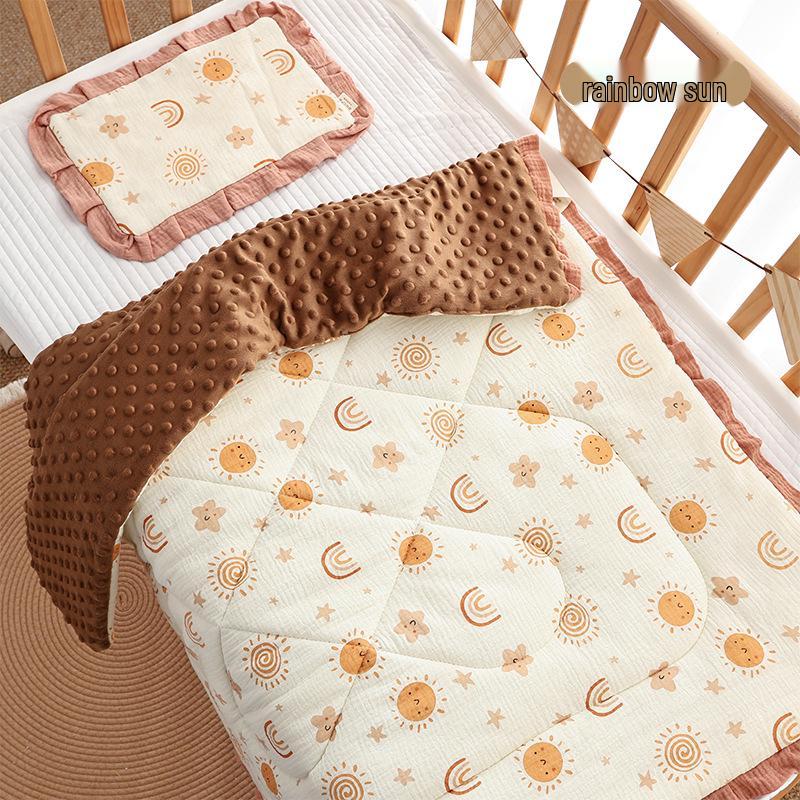 Three-Piece Pure Cotton Baby Bedding Set - Bean Cover Blanket, Cloud Pillow, Ruffled Quilt for Spring/Autumn