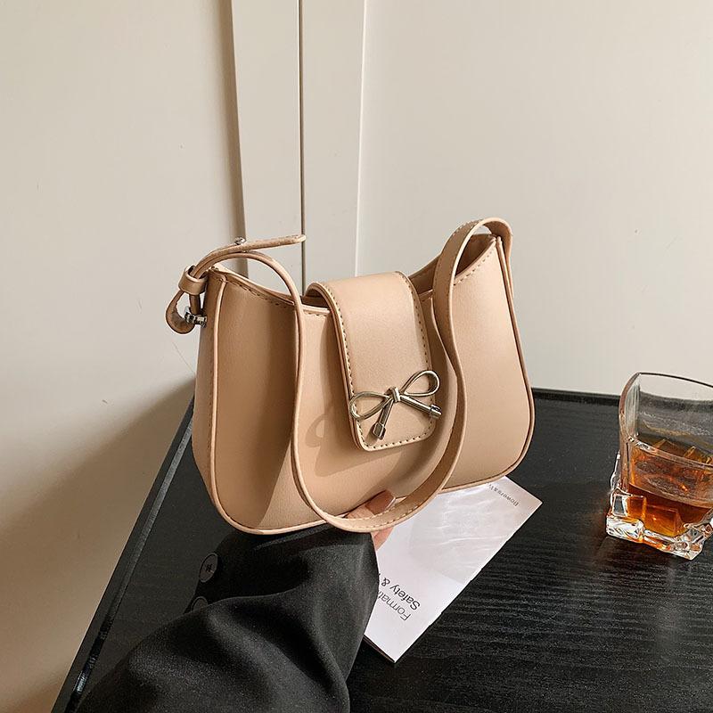 2025 new simple fashion casual small square bag women's simple fashion baguette bag trendy fashion shoulder armpit bag