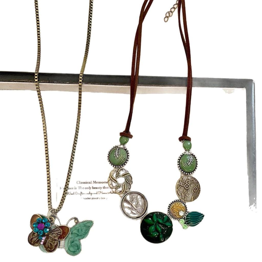Rhinestone Twin Butterfly Pendant Necklace: Vintage Ethnic Style, Trendy Clavicle Chain for Women