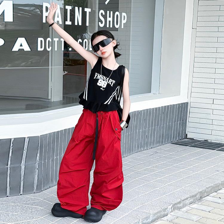 Zweiteiler im koreanischen Streetdance-Stil für Mädchen: Gestreifte ärmellose schnelltrocknende Weste & Hose mit weitem Bein.