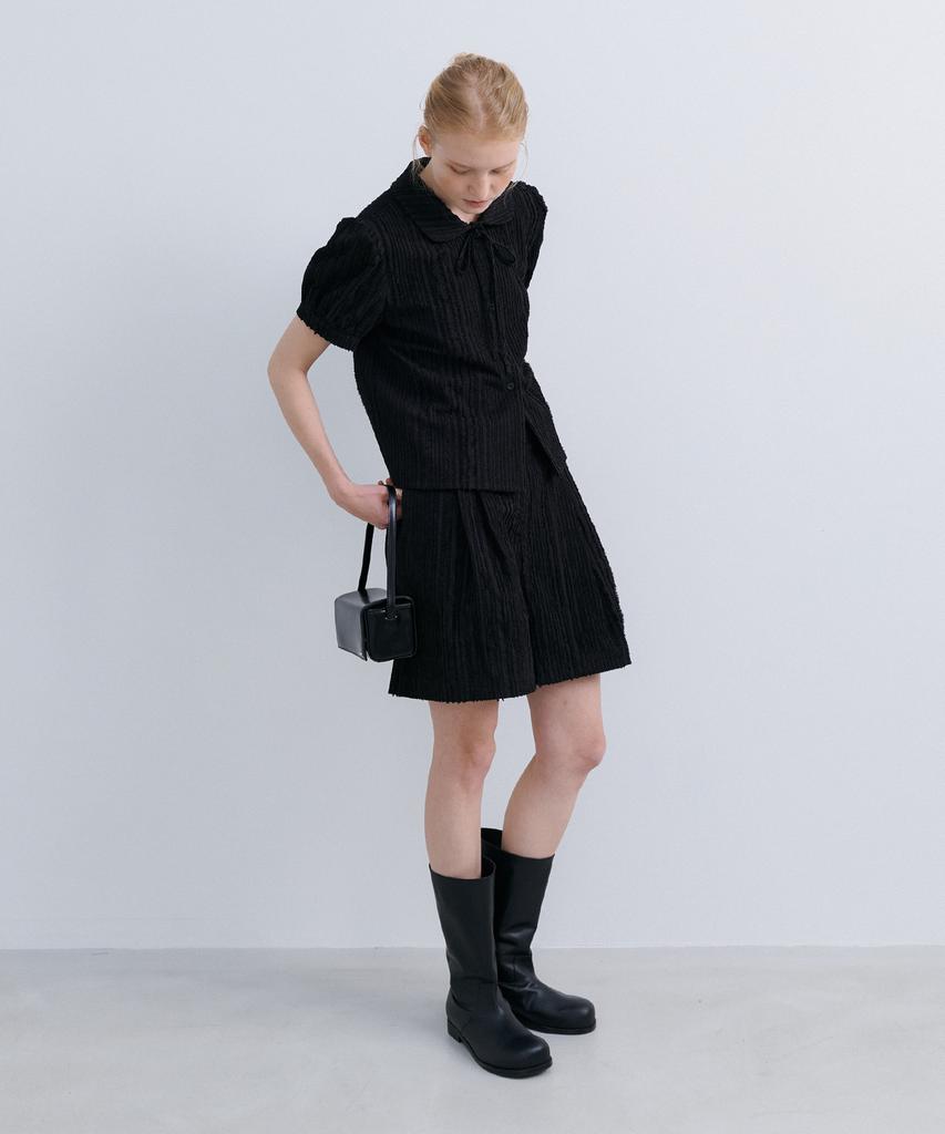 Epinggeulleo Origami Midi Shorts - Black