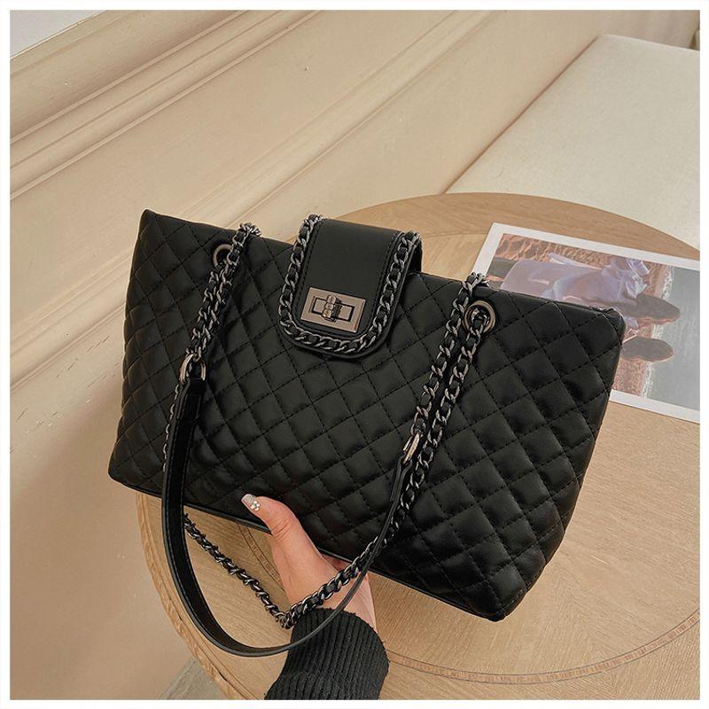 

2025 New Trendy Light Luxury High-Grade Big Bag Women s Bag Shoulder Bag Large Capacity Commuter All-Matching Carrying Tote Bag Black