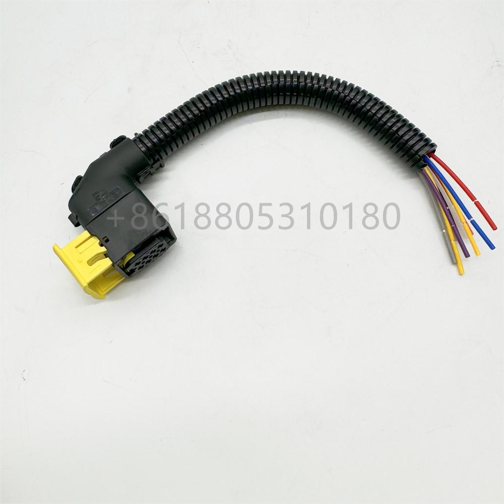 The electrical connector of the urea injector is suitable for Scania Mercedes DAF Freightliner trucks 2722701/A0001405339