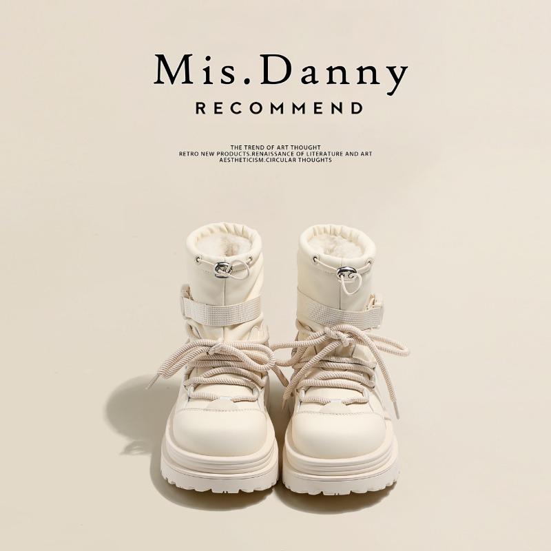 Thick-soled Snow Boots Women's New Winter Velvet Thickened Large Cotton Shoes Waterproof and Non-slip Martin Short Boots