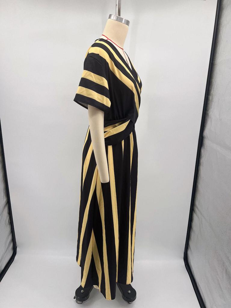 Europäisches & Amerikanisches Sommerkleid mit V-Ausschnitt und Rüschen