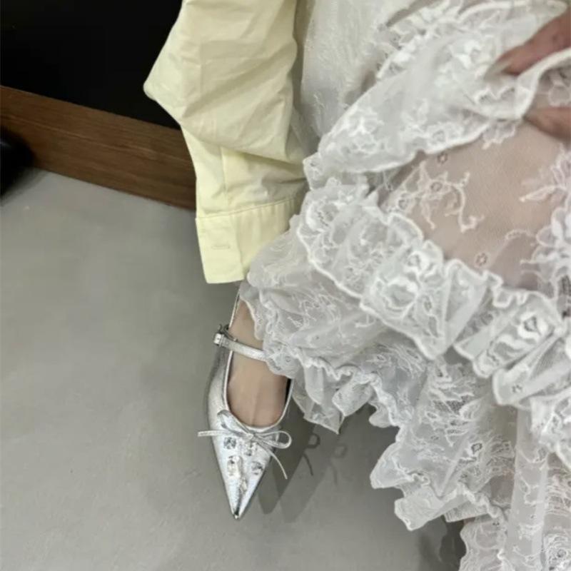 Xiaoxiangfeng bow rhinestone bag head half slippers female outer wear 2025 spring and summer with skirt slope heel fairy cool slippers