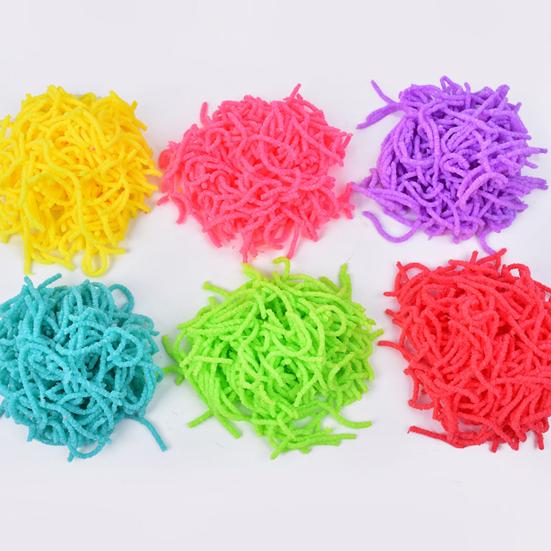 Hareket Eden Sihirli Solucan Şaka Oyuncağı Gerçekçi TPR Sahte Böcek Şaka Hediyeleri İçin Komik Stres Giderici Yenilik Güvenli Çocuk Oyuncağı