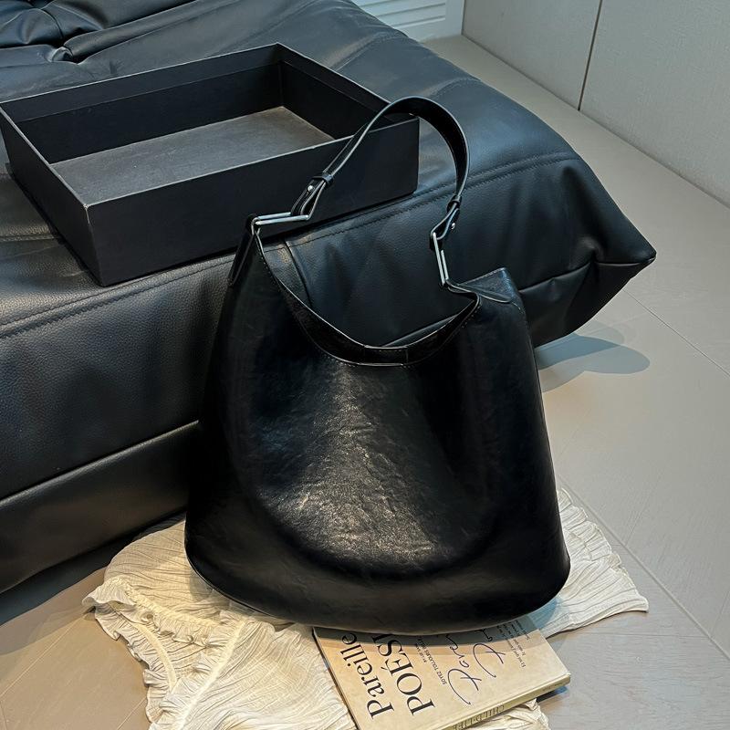 Retro Large-capacity Underarm Commuter Bag Women's Bag 2025 New Simple Tote Bag Large-capacity Shoulder Bag