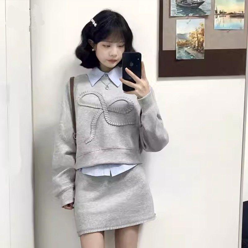 

Autumn 2025 College Style Women s Outfit: High-Sense Sweatshirt & Short Skirt Set M