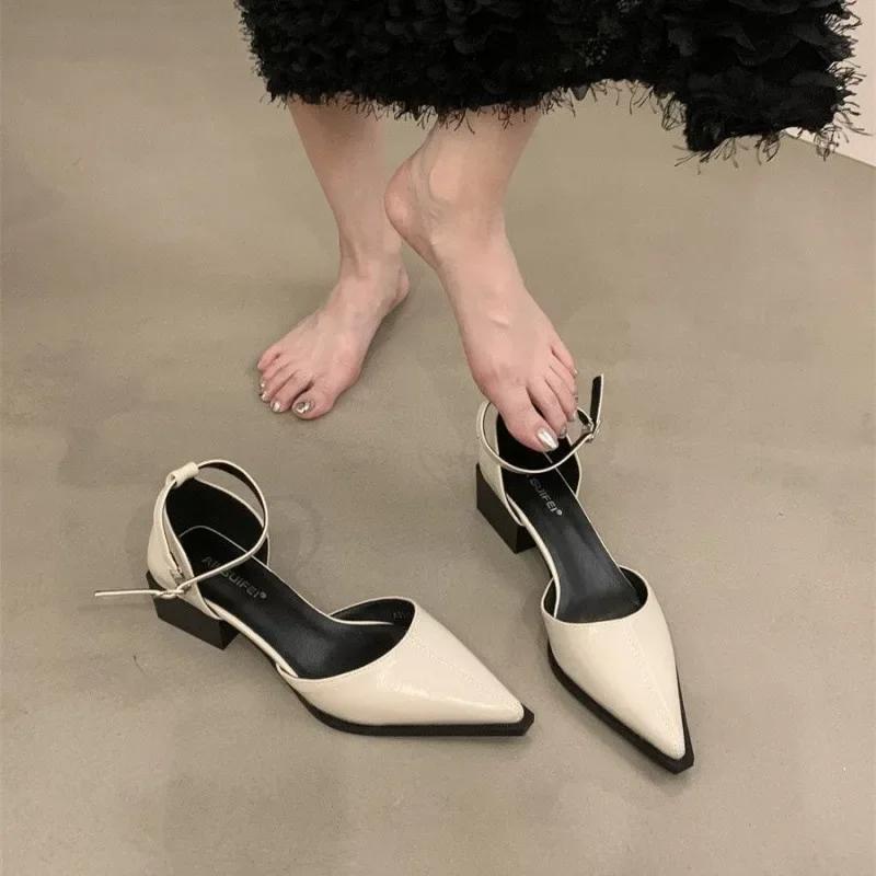 Sommer Casual Französische Eleganz Damen Sandalen Schnalle Spitzzehe Dicke Ferse Einzelne Schuhe Vielseitig für Röcke Modisches Fußwe