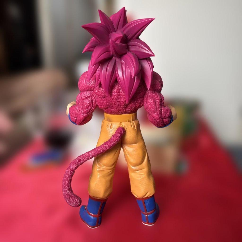 [USED] Gogeta Figure