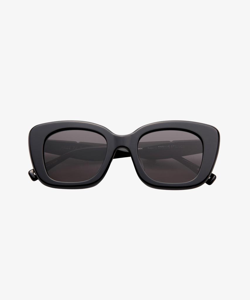 Seupeulingseuteulingseu Butterfly Shape Sunglasses Page 74 [Black]