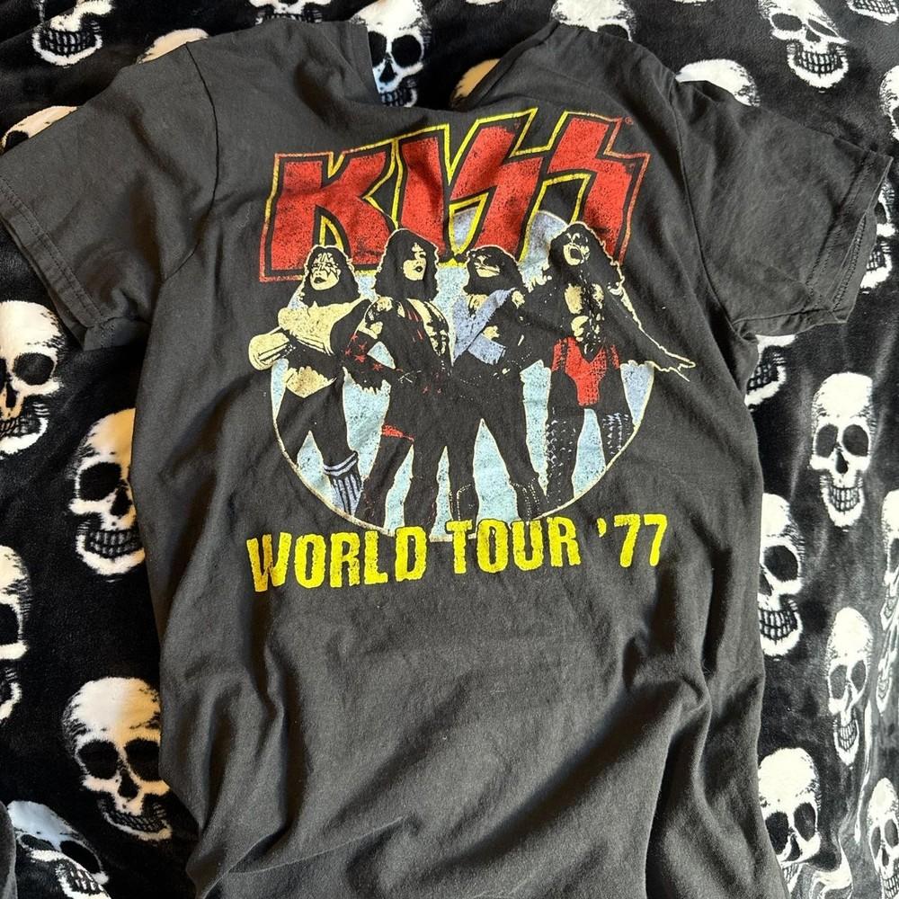 Винтажная черная футболка с коротким рукавом Kiss World Tour 77 KV37931 Унисекс M