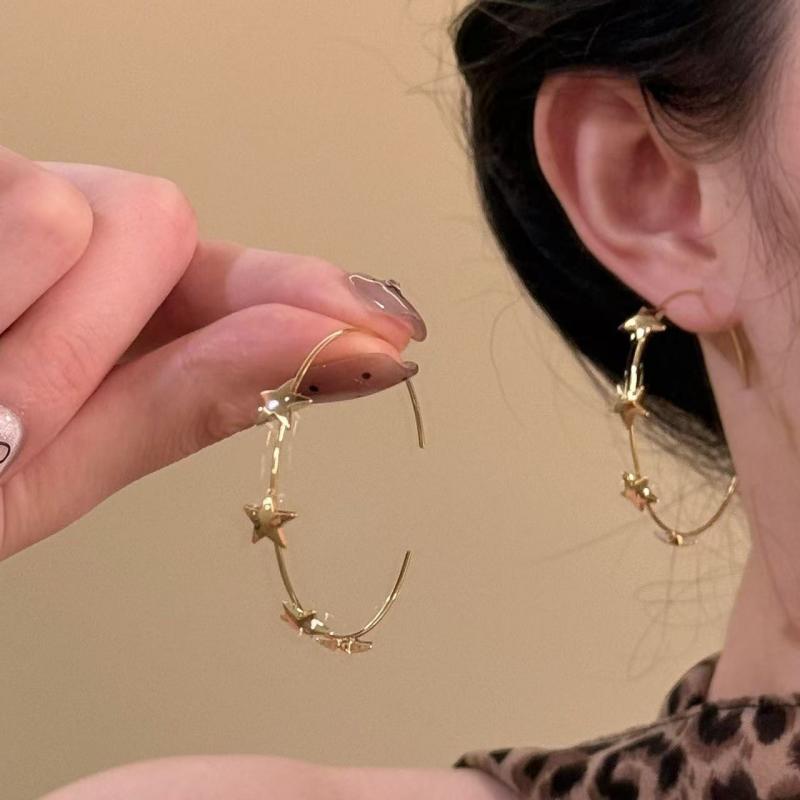 

Y2K Sweet Cool Star Hoop Earrings Women C Shape Exaggerated Earrings Buckle Fashion Minimalist Banquet Daily Wear Zircon Gifts