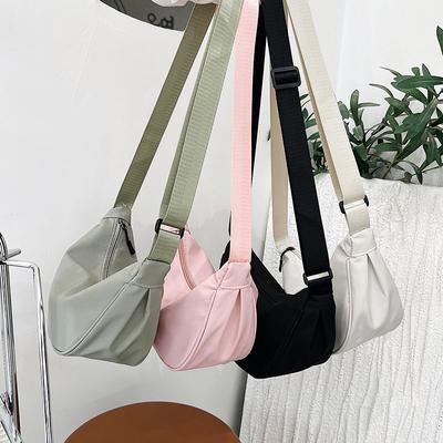 Vielseitige Nylontaschen in Knödelform für den Sommer für Studenten. Unterarm-Umhängetaschen mit einer Schulter. Personalisierte leichte Reisetaschen zum Ausgehen