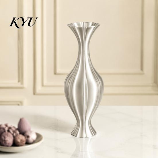 Chic Home Accents for Interior Design 3D Printed Artistic Vase, Modern Decorative Flower Minimalist Container, Stylish Planters Balcony Garden Floral