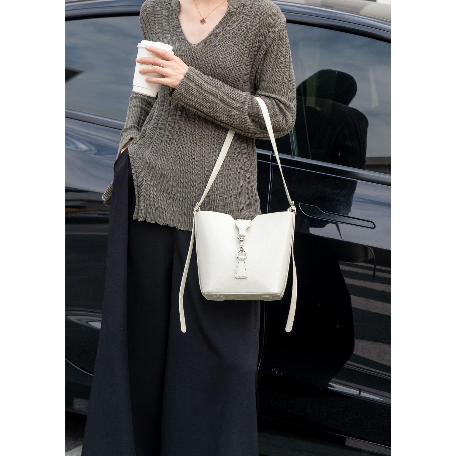 

Женская сумка через плечо из коровьей кожи с эффектом кракелюра, большая сумка-тоут для покупок, модная и простая. белый