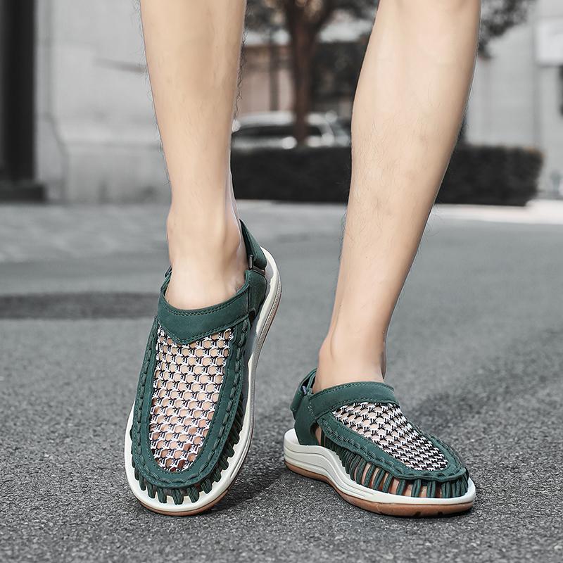 Fashion Lightweight Outdoor Walking Shoes New Men's Breathable Mesh Sandals Slip-on Beach Handmade Flats Summer Sports Shoes for Men