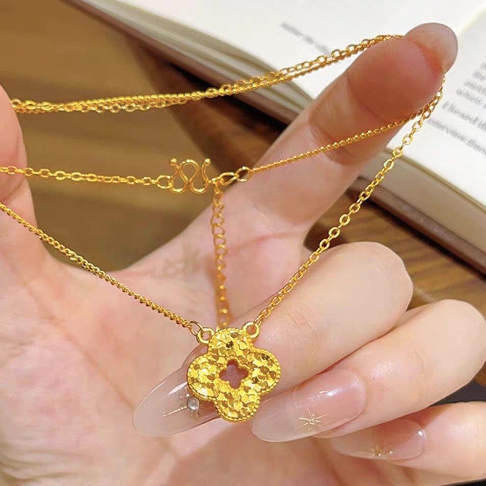 Crushed Ice Clover Necklace & Bracelet Set: Elegant Gift for Girlfriend