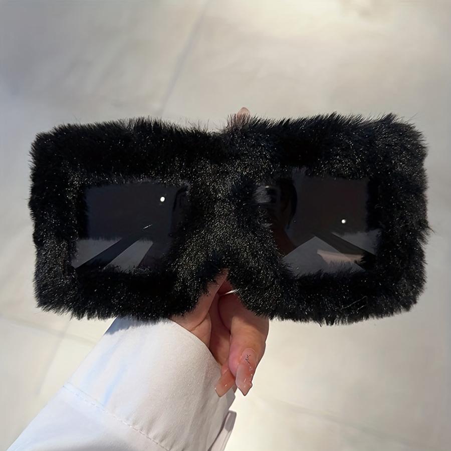 Y2K Trendy Ladies Shades Eyewear for Women Square Frame Soft Fur Plush Sunglasses Ladies Sexy Shades Punk Sun Glasses