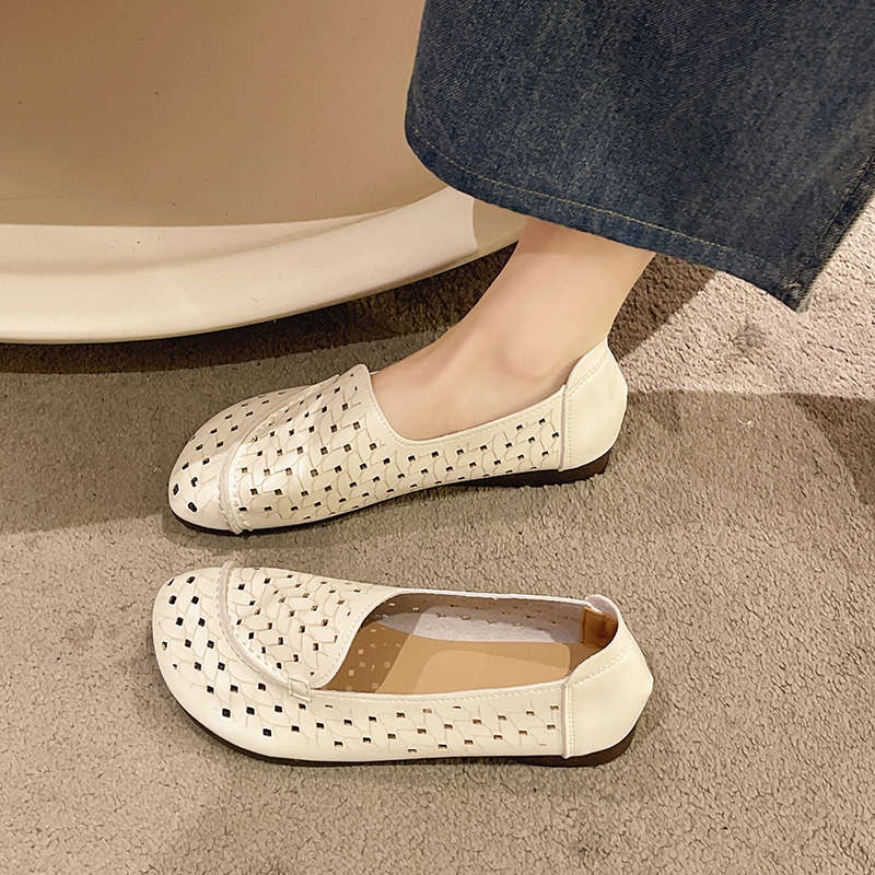 2025 Summer New Soft-soled Mother Shoes Sandals Women's Non-slip In the Elderly Single Shoes Hollow Breathable Hole Shoes