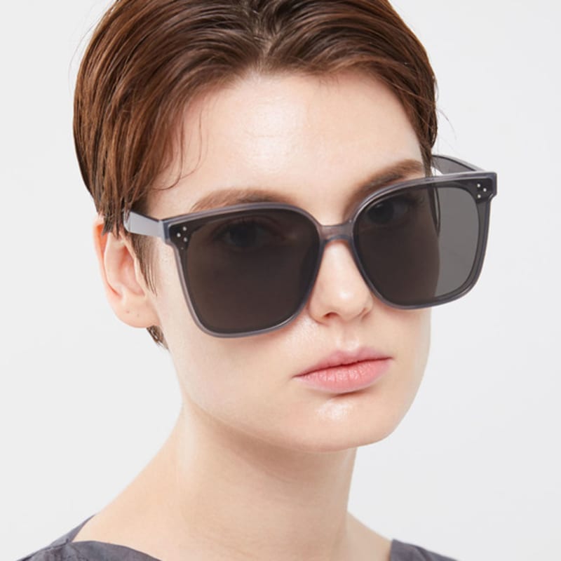 Oart Mary BLACK Oversized Square Sunglasses