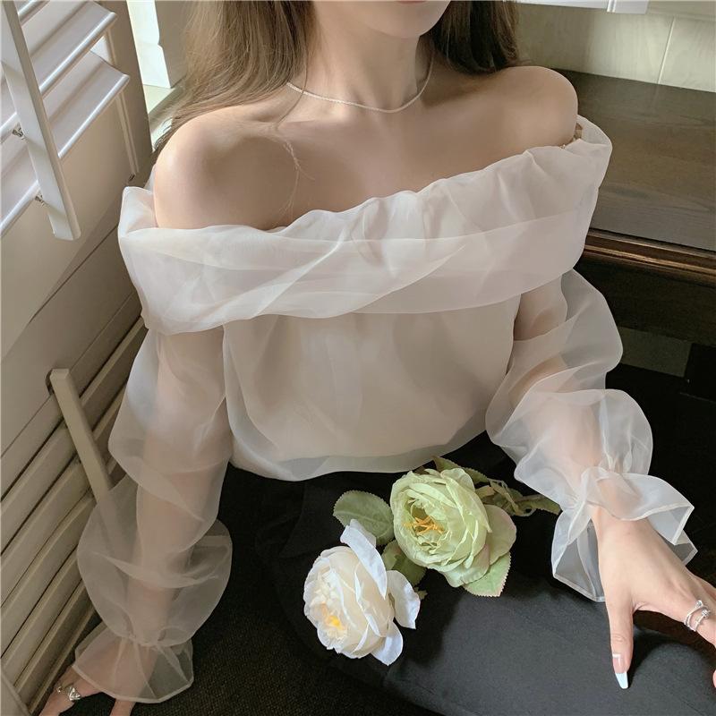 Shoulder shirt women's summer French design sense niche chic Korean chic gentle off-the-shoulder short top women's clothing