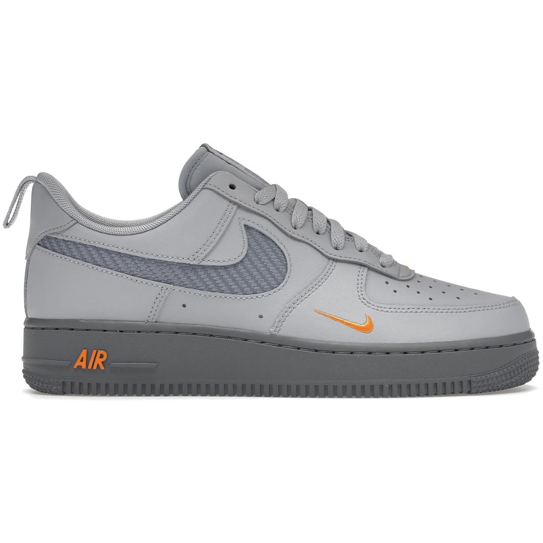 

Sneaker Nike Air Force 1 Low Wolf Grey Kumquat(DR0155-001) 41